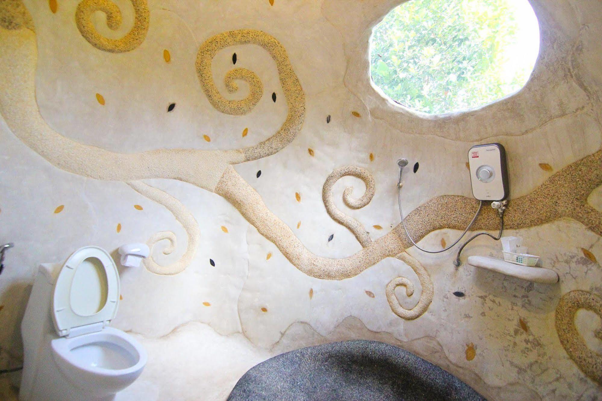 Naidee Sculptured Huts Hotel HHQ Buitenkant foto